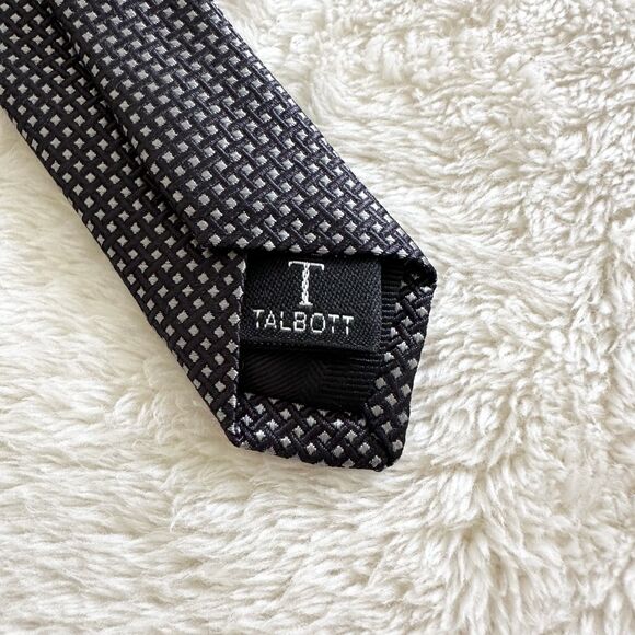 Robert Talbott Carmel Silk Tie Black Gray Print Hand Sewn USA - Picture 5 of 9